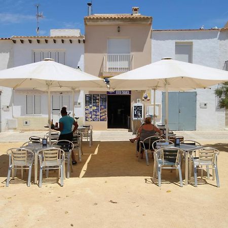 Balsares Hostal Nueva Tabarca מראה חיצוני תמונה
