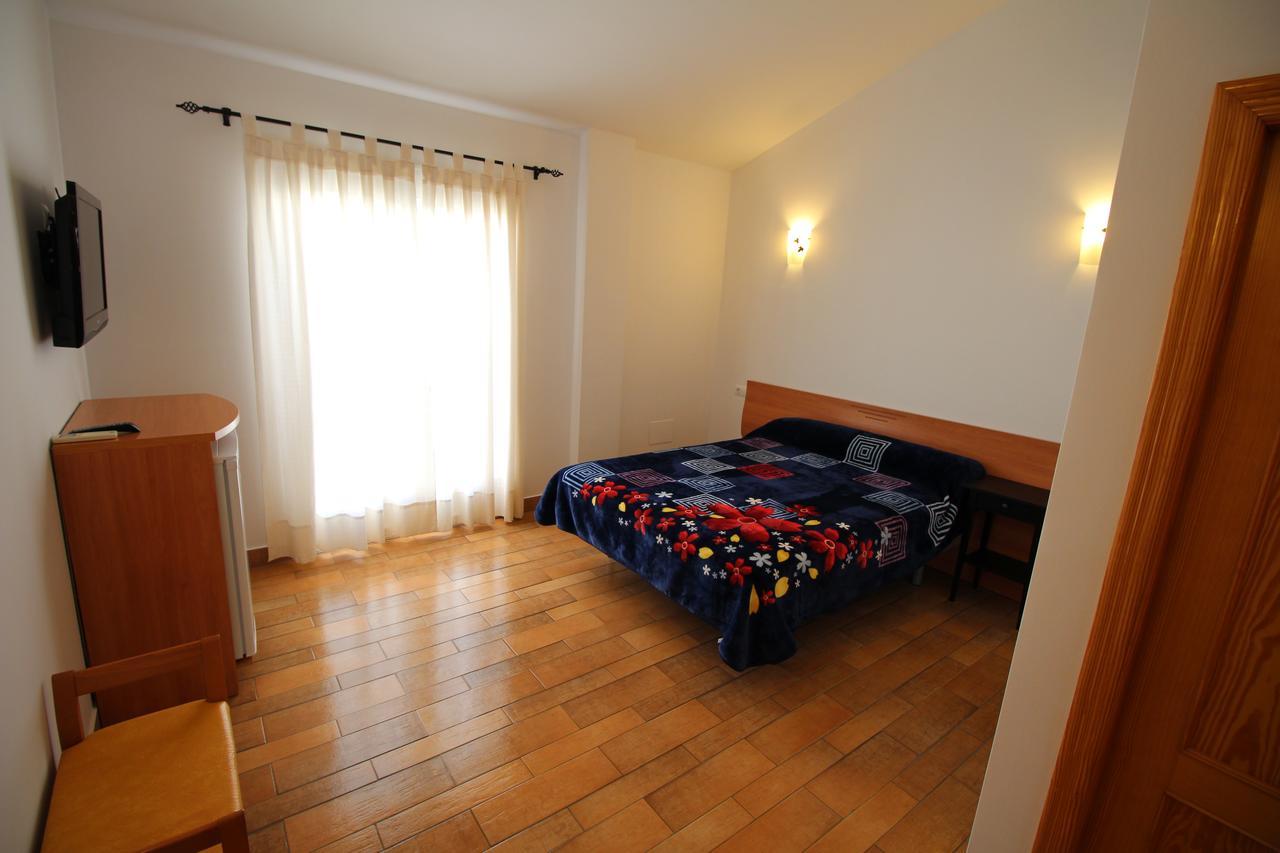 Balsares Hostal Nueva Tabarca מראה חיצוני תמונה